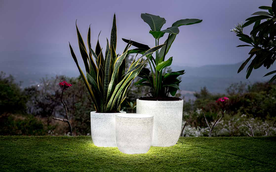 Tokyo Short Illuminated Round Planter front